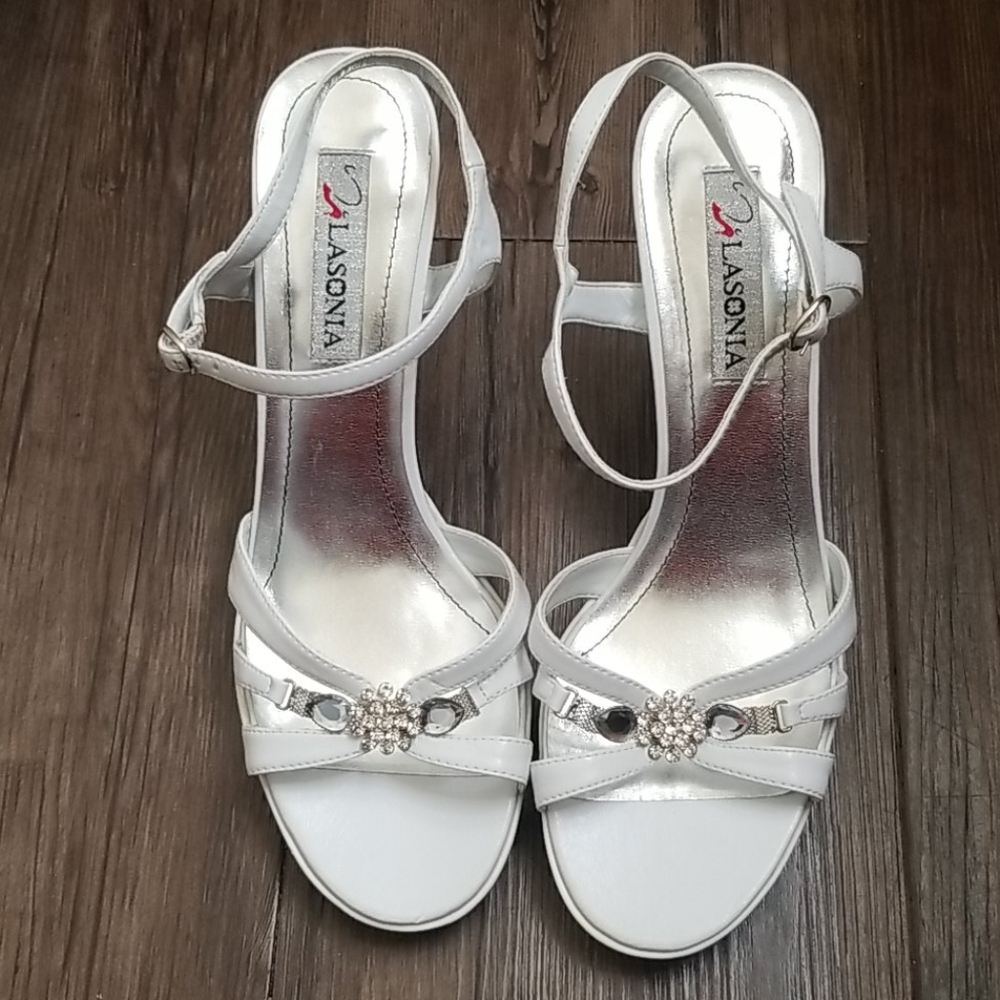 LASONIA White Strappy Heels - Picture 2 of 9